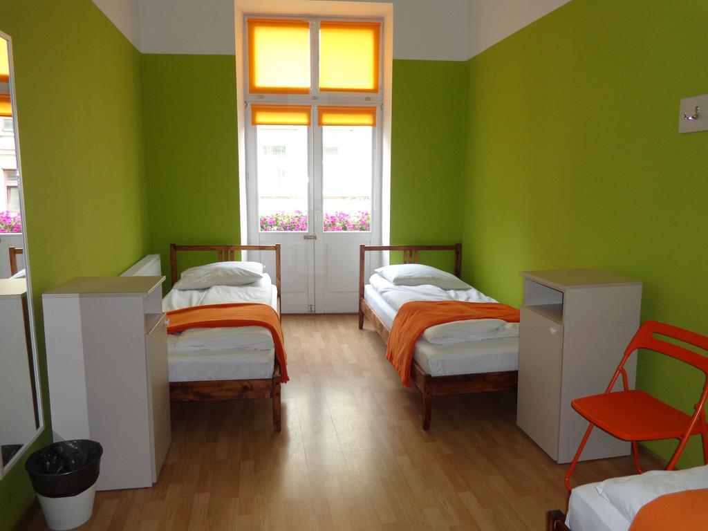 Lolek Hostel Λούμπλιν Δωμάτιο φωτογραφία